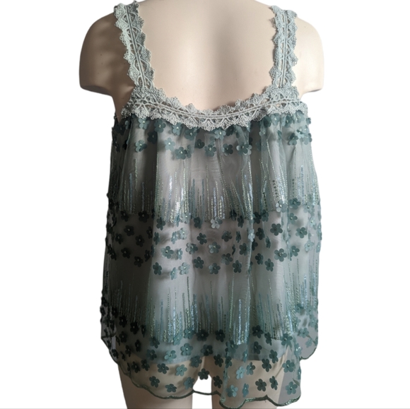 Women's | Top | Size US 6 / Medium - Picture 6 of 13